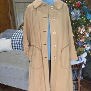 Elegant Tan Women's Coat